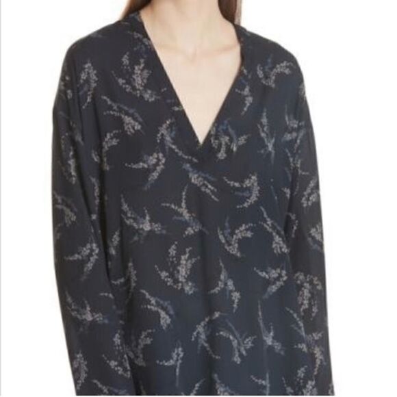 Vince Sprig Floral Print Popover Long Sleeve Blouse Size Medium 📦 - Picture 1 of 11